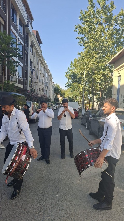 Düğün Davulcusu | Profesyonel Davul Zurna Ekibi – İstanbul