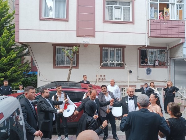 Düğün Davulcusu | Profesyonel Davul Zurna Ekibi – İstanbul