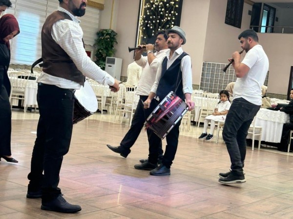 Düğün Davulcusu | Profesyonel Davul Zurna Ekibi – İstanbul